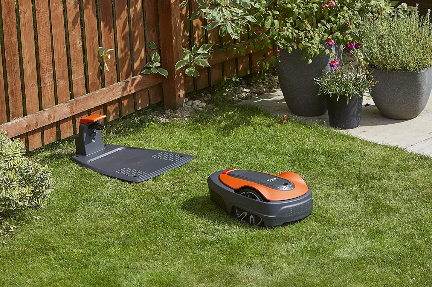 500 GO Robotic Lawn Mower